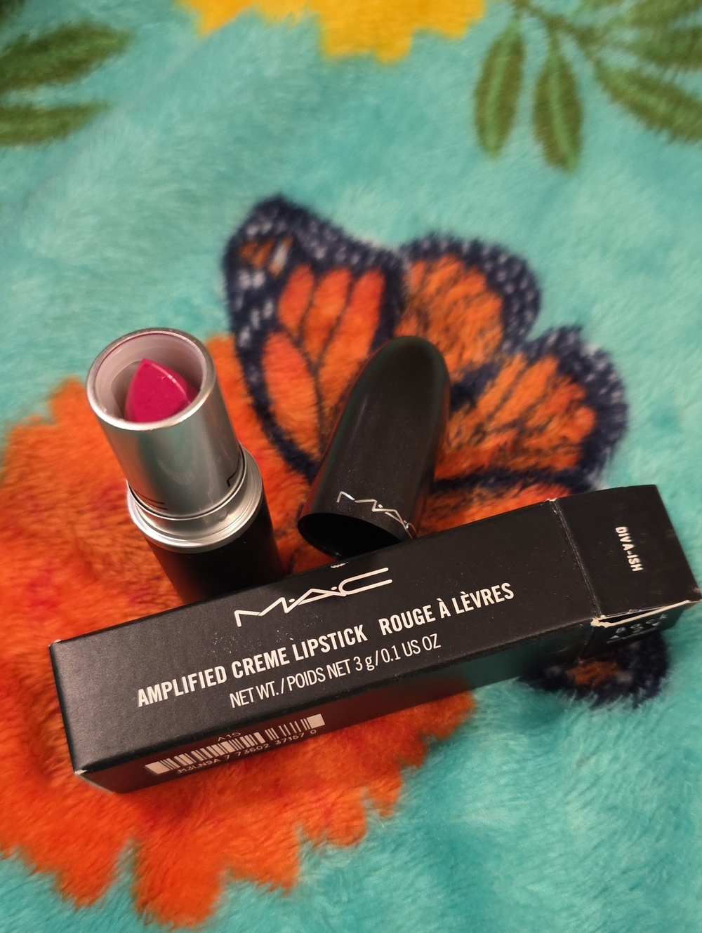 Mac Diva-ish Amplified Creme Lipstick NIB
